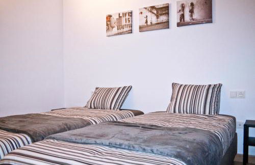Urban Manesa city center apartment with private patio - Foto 25