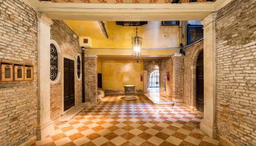 Elegant Apartment with Lift in 17th-Century Palace, Walk to St Marks Square - Foto 1, Lobby or reception