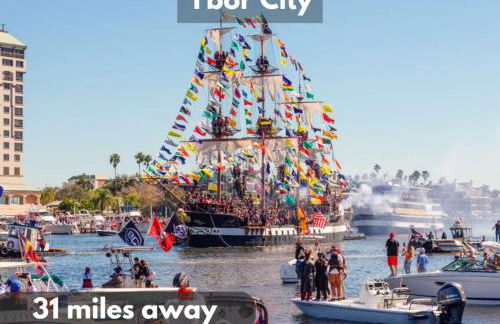 107-Waterfront-Walk to beach-Lovely - Foto 41