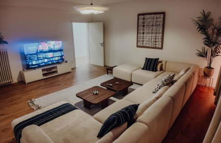 Premium 3BR Apartment, Stunning Views Overlooking the Central Station - Foto 9