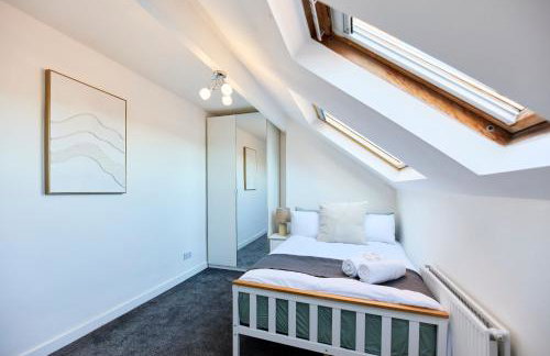 Aura - Elegant Retreat in Prime Leeds Location! - Foto 29