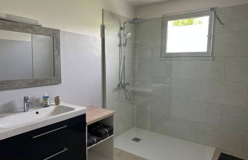 Villa Family Surf sur un terrain arborée et clos, calme et repos - Photo 16