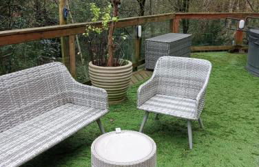 Private Couples hideaway with hot tub - Photo 27