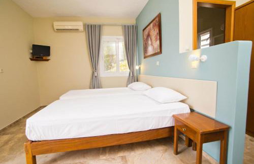 Acropolis Hotel - Photo 7