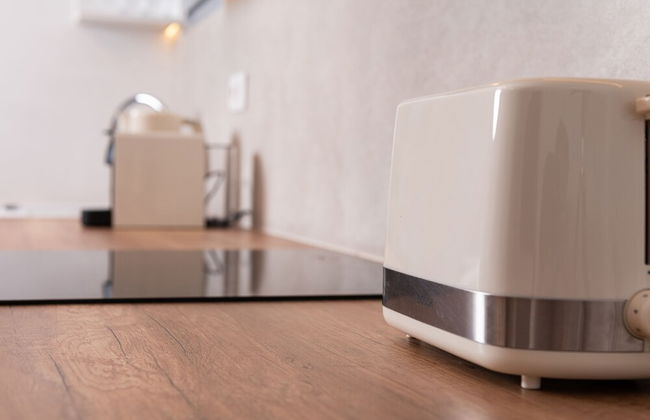 Hosting Moments Semi Basement Apartment - Photo 8