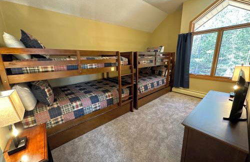 New Property! Updated 3 bed 3 bath condo with mountain ski slope views in Bretton Woods - Foto 15