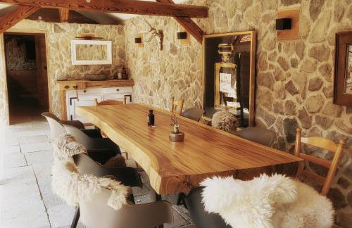 stylische Alpenlounge mit Pool, Blockhaus-Sauna und Jacuzzi für bis zu 12 Personen - Foto 20