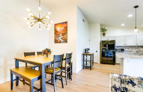 Putting Green and Pool! Peoria Home Near Sports - Foto 4