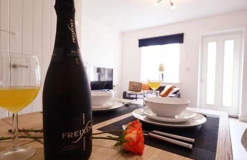 Spacious 4BR House with 2 Bathrooms and 1 WC ideal for Families, Professionals and Relocators near NEC, BHX, HS2 and JLR with Travel Cot, Pets Allowed and Free Parking - The Home Makers Hub - Foto 23