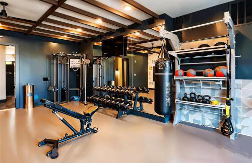 Boulevard Stays Stylish 1BR Getaway Pool Gym & Free Parking - Foto 7