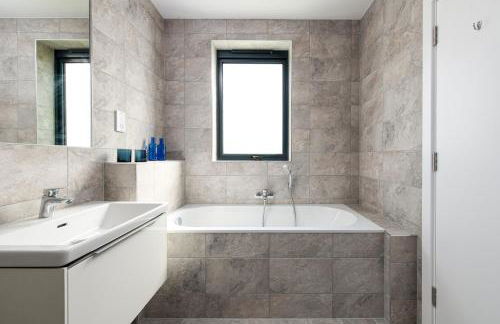 The Lake House Silverlake Dorset SV37. - Photo 7