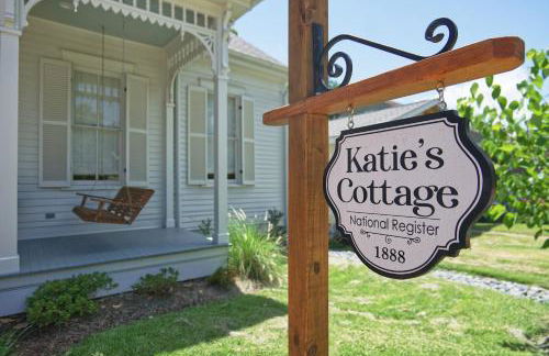 Katie's Cottage in Natchez, Charming Historic Home - Foto 21
