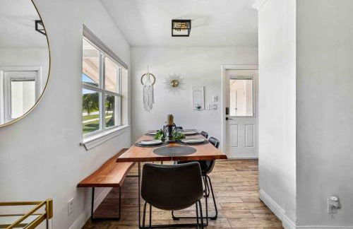 Beach House/KING BD/Hot Tub/Pool/Fire Pit/Gym/Golf - Foto 30