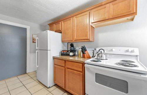 Little Italy Group Stay 4 TV's Pet Friendly - Foto 19