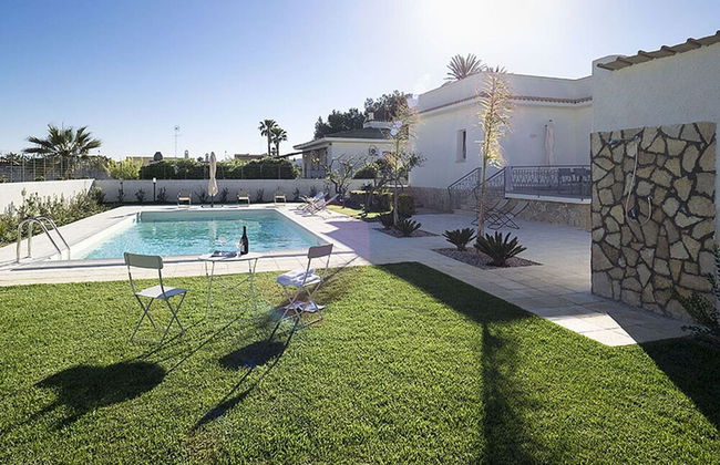 Luxury Villa in Marsala With Pool and Private Garden and Near the Sea - Foto 17