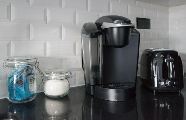 Applewood Suites - Queen West Studio - Photo 19