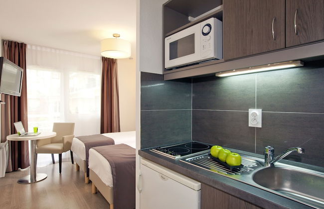 Séjours & Affaires Courbevoie Grande Arche - Foto 9