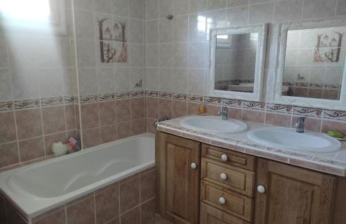 maison piscine privée Robion Luberon idéal famille - Foto 50