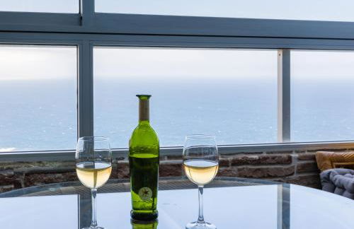 Blue Dream: Panoramic view on heights over the sea - Foto 8