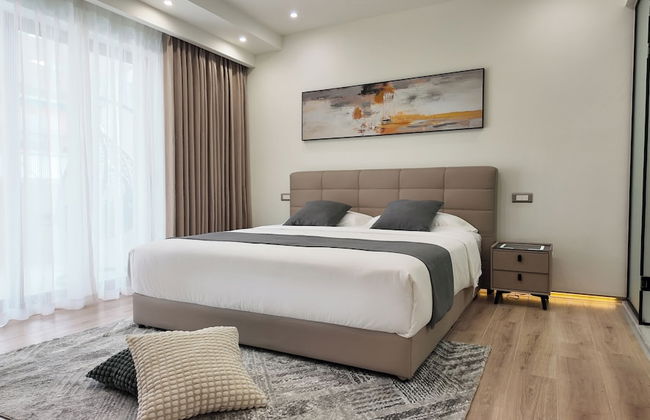 CC LUX Suites - Photo 27