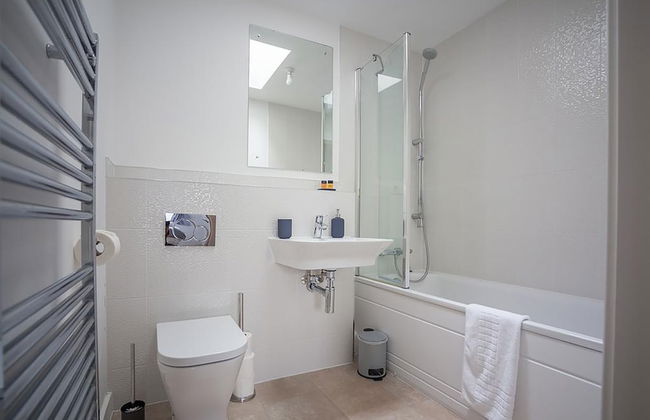 The Robin Coach House - Photo 21