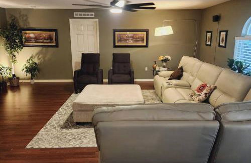 Spacious 6BR Pool Home in Ocala - Foto 24