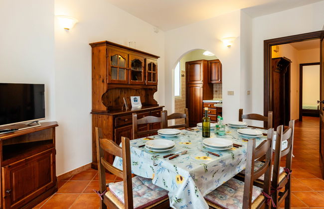 3 bedroom Apartment in Diano Castello with swimming pool and garden - Photo 1