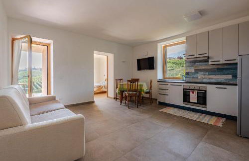 Apartment with terrace - Monte Ponente - Photo 2