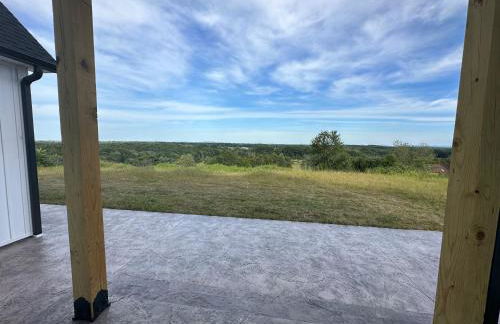 New Farmhouse, King Beds, Game Room, Hot Tub & View! - Foto 20