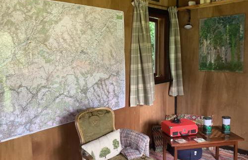 The Charcoal Hut woodland retreat - Foto 7