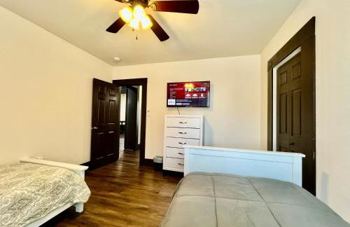 Newly Renovated Historic mansion ☆ 8 Bedrooms - Foto 13