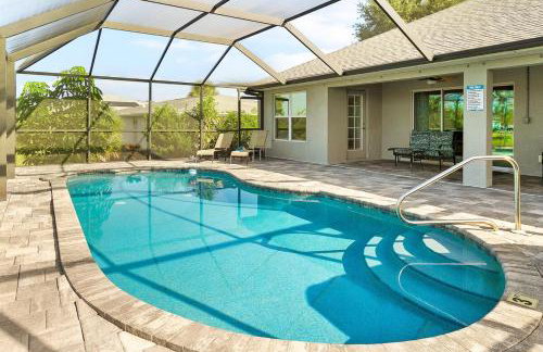 Newley Built Oasis Heated Pool Waterfront retreat - Foto 32