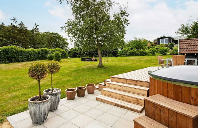 8 Person Holiday Home in Struer - Foto 29