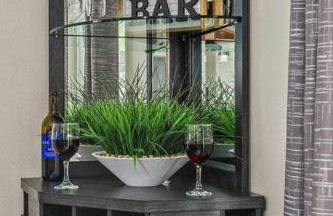 New Design-Movie Night Bar-Fire Pit-Hammocks-Games - Foto 27