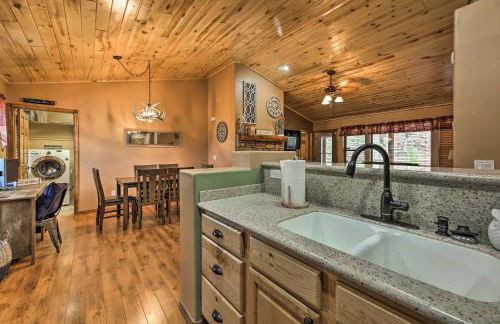 3 Mi to Fool Hollow Lake Cozy Cabin with Deck - Foto 6