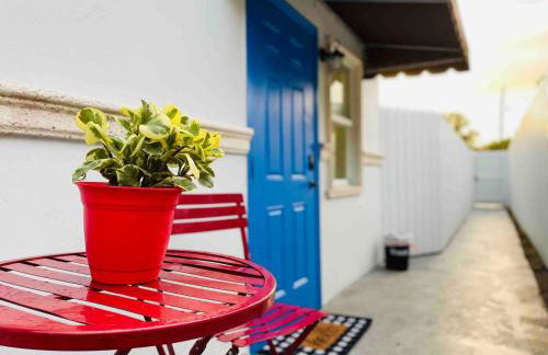 Sleeps 3, Cozy, Boho Style, in the heart of Miami -free parking - Foto 1