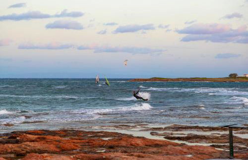 Peach Pine House - Escape Near City, Beach and Athens Airport - Foto 49