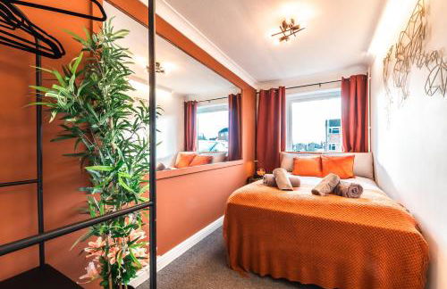 Hot Tube&Private Driveway&11 Guests Family&Contractors Bedford - Foto 8