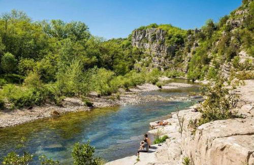 Grande maison en pierre au coeur du village provençal du XIe siecle 10 personnes - Foto 2