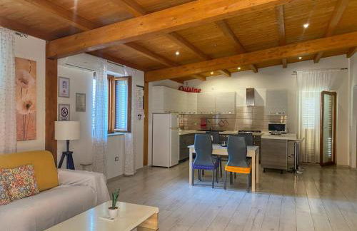 Regina Claudia - Foto 40