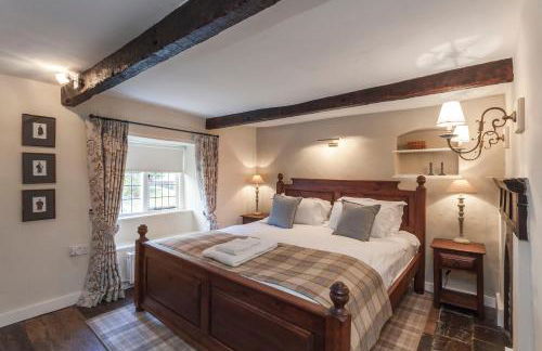 Three Little Pigs Luxury Cottage - Photo 7