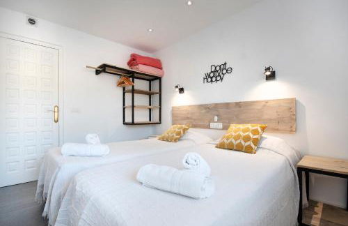 Sara 4 personas, free WIFI, chill-out, private pool, private tennis court - by Holiday Rentals Villamar - Foto 13