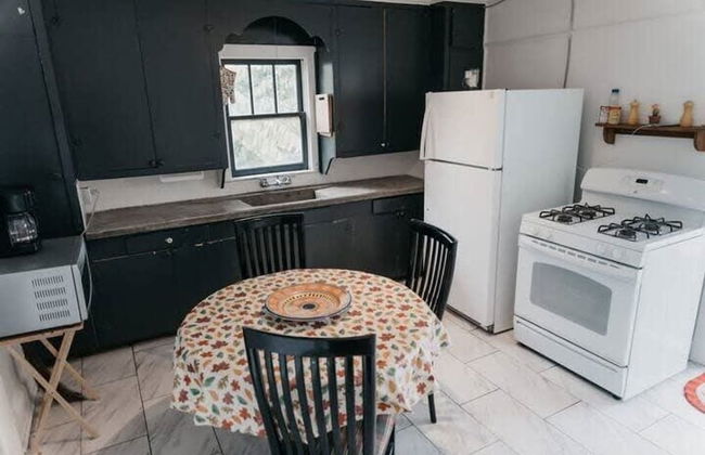 Corporate Comfort in Freetown - Port Rico Spacious Homes for Work Crews - Photo 18