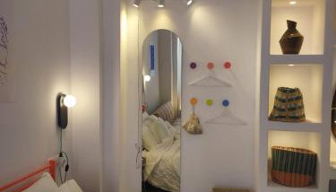 Holy Summer in Naousa Market Streets - Foto 5, wardrobe