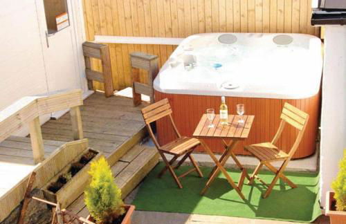 Misty Isles Cottage- Ellenabeich, Easdale, Isle of Seil - Photo 8