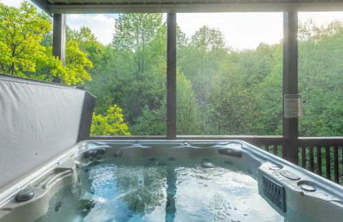 Fireside Retreat Hot Tub, Game Area, Fire Pit & Mountaintop Views! - Foto 36