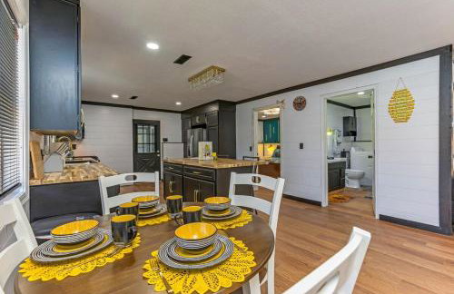 Spring Retreat Sauna, Hot Tub & Rooftop Firepit - Foto 73