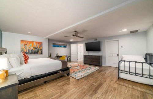 Tucasa - Private Backyard Resort - Theater - Foto 39