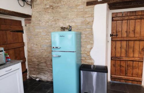 Swan Cottage, 5-Bedroom, Canal View, River, Private gardens, Free Parking's, WiFi, Oxford - Photo 19