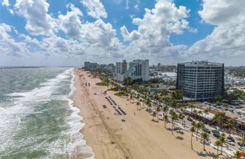 Poolside Palms Villa - Foto 73